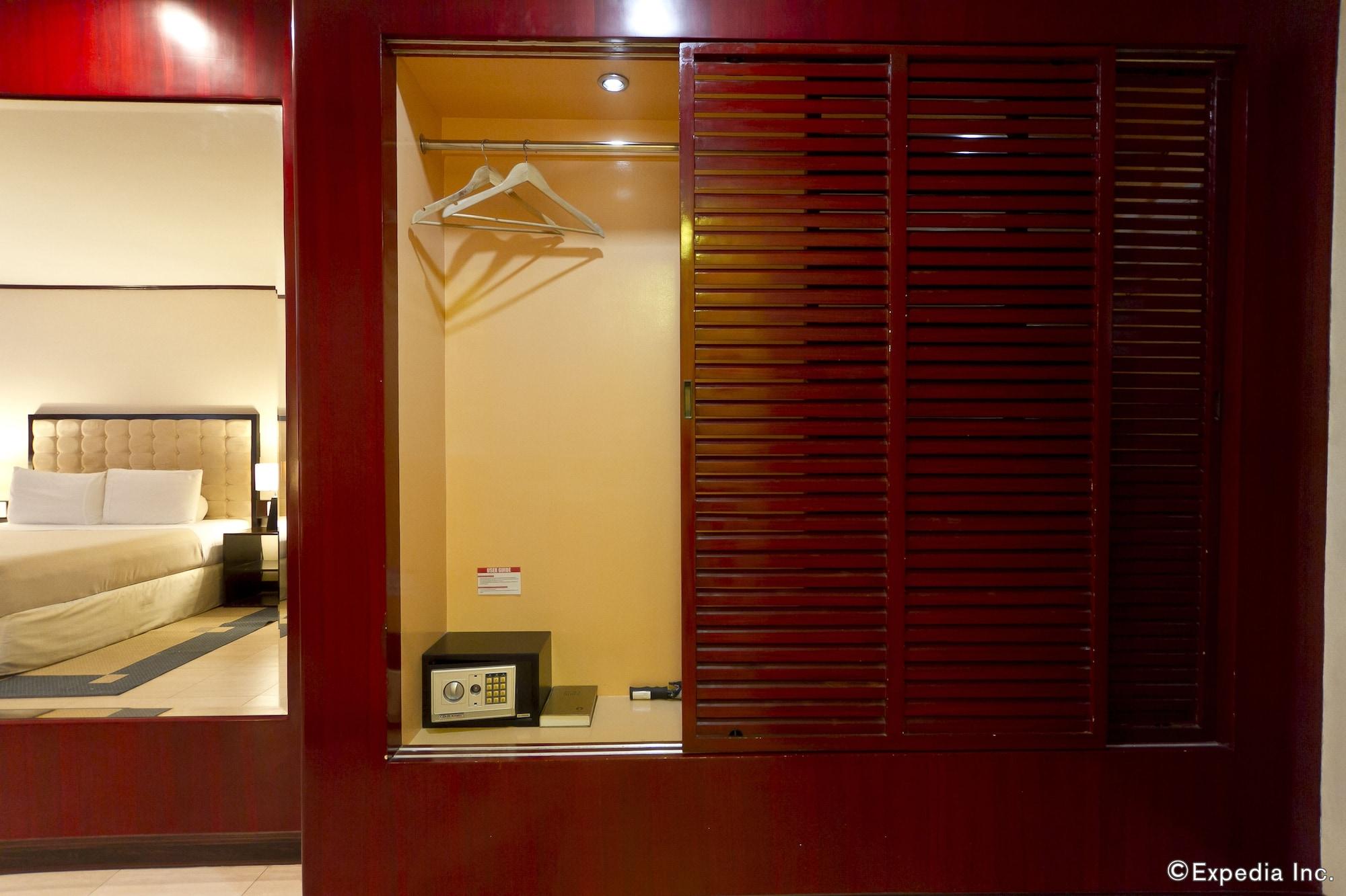 Dulcinea Hotel And Suites Lapu-Lapu City Exteriér fotografie
