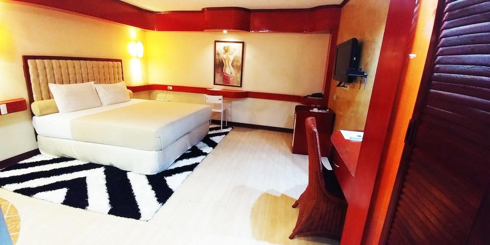 Dulcinea Hotel And Suites Lapu-Lapu City Exteriér fotografie