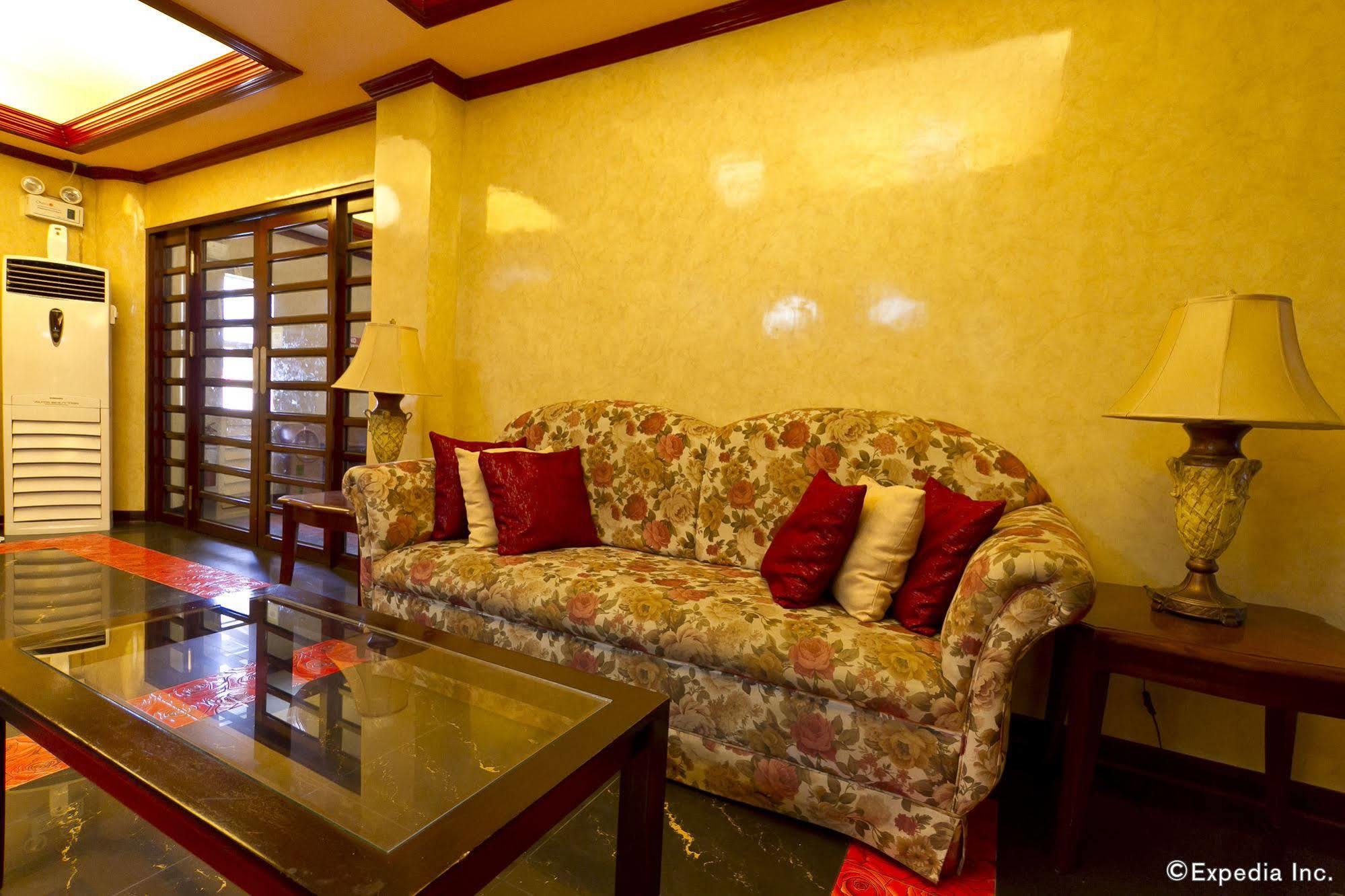 Dulcinea Hotel And Suites Lapu-Lapu City Exteriér fotografie