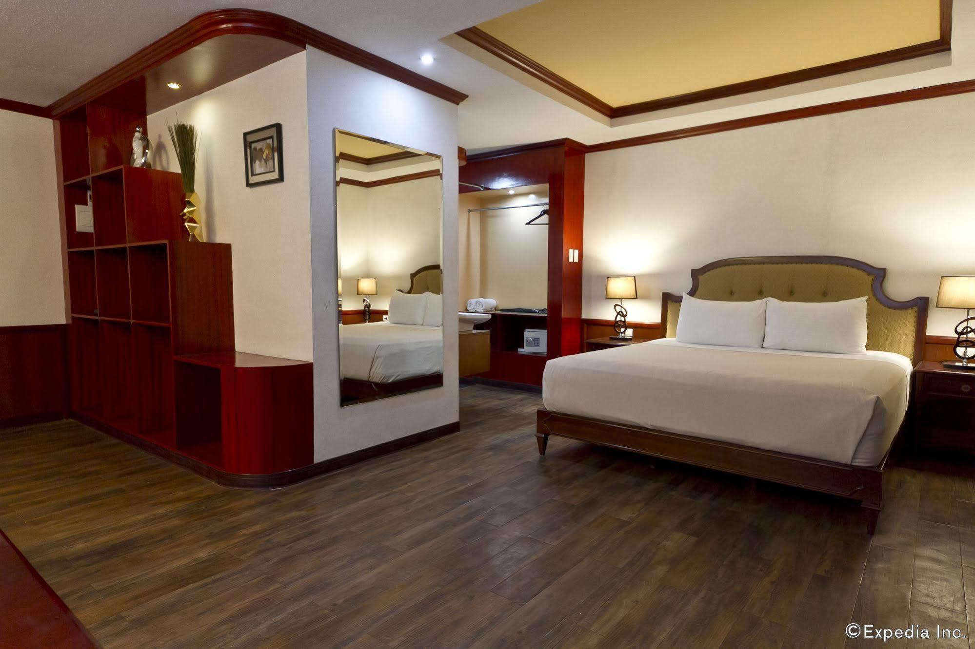 Dulcinea Hotel And Suites Lapu-Lapu City Exteriér fotografie